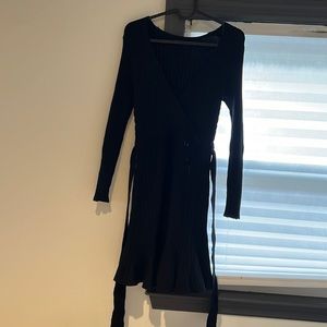Beautiful material sweater dress! Sooo comfy. never worn.